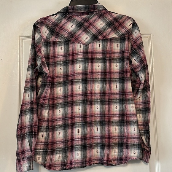 Plaid Button-Up Shirt - Picture 6 of 8